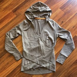 Fila Hooded Long Sleeve Shirt Cross Front